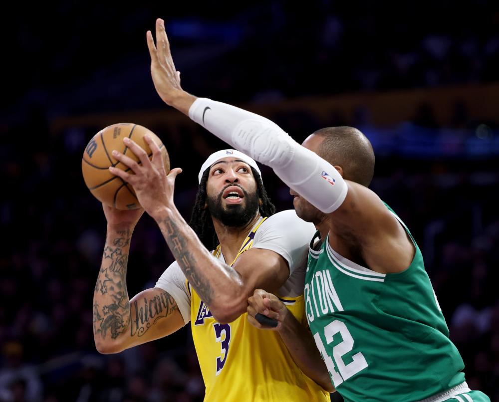 众热切关注 众热切关注