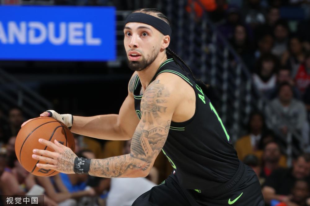 场次中表现 场次中表现